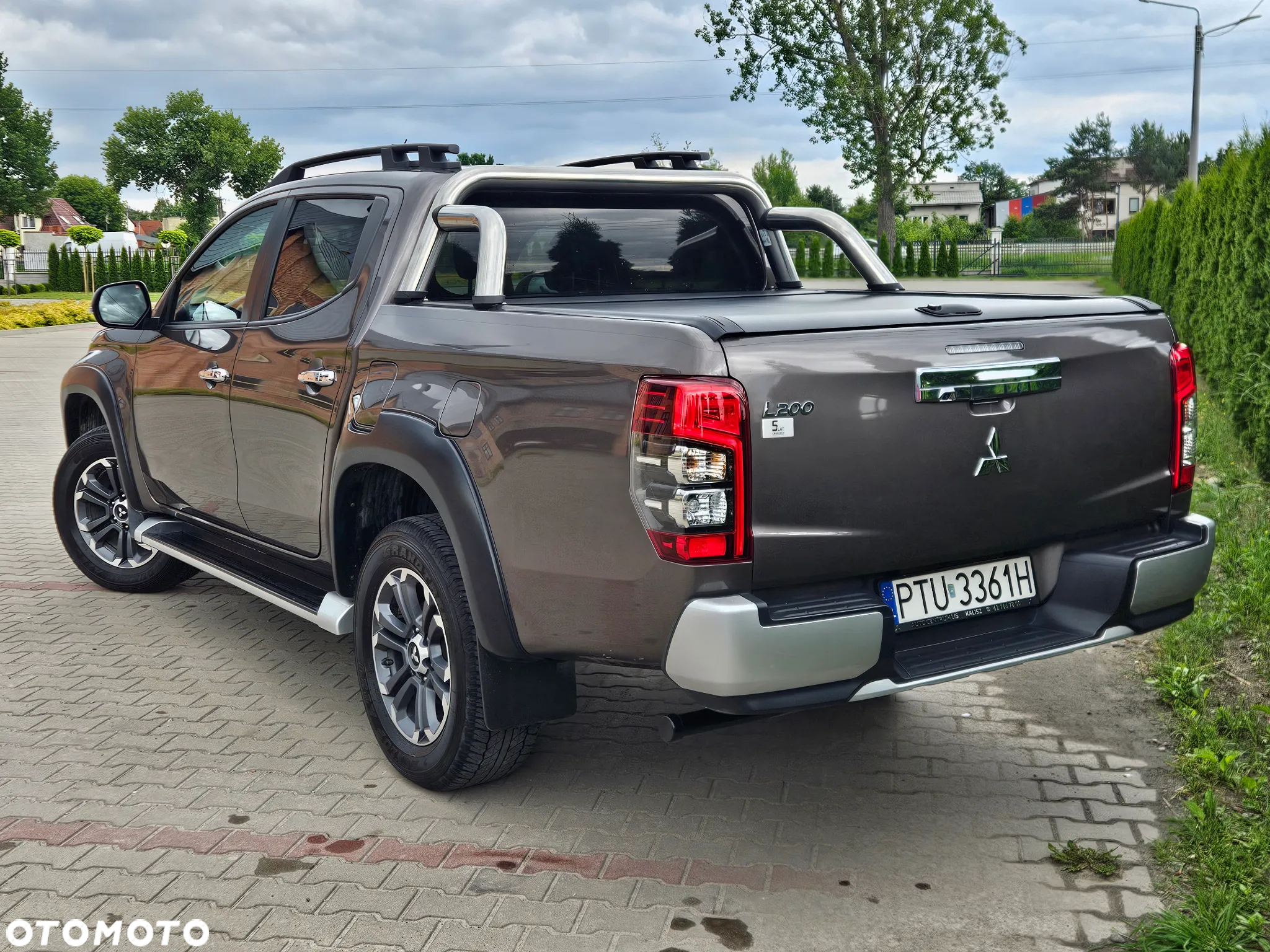 Mitsubishi L200 2.2 d DC Instyle Plus - 35