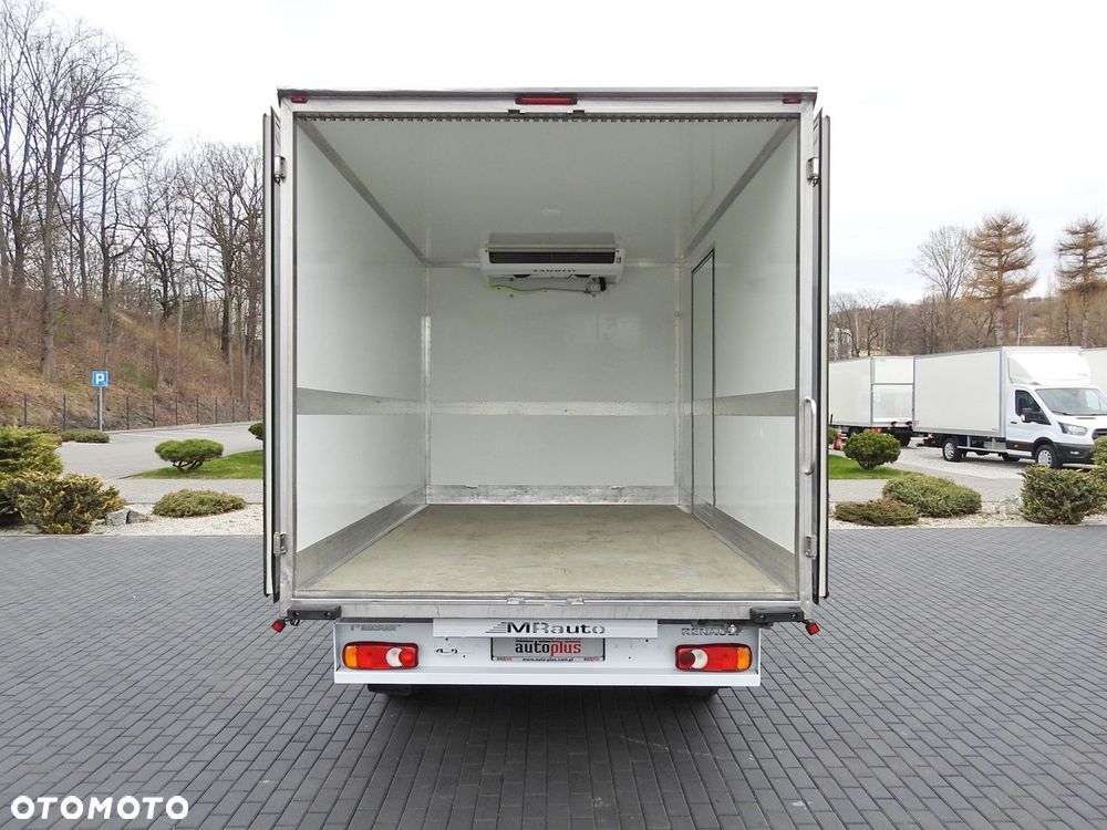Renault MASTER  CHŁODNIA KONTENER 0*C LEDY KLIMATYZACJA  145KM - 13