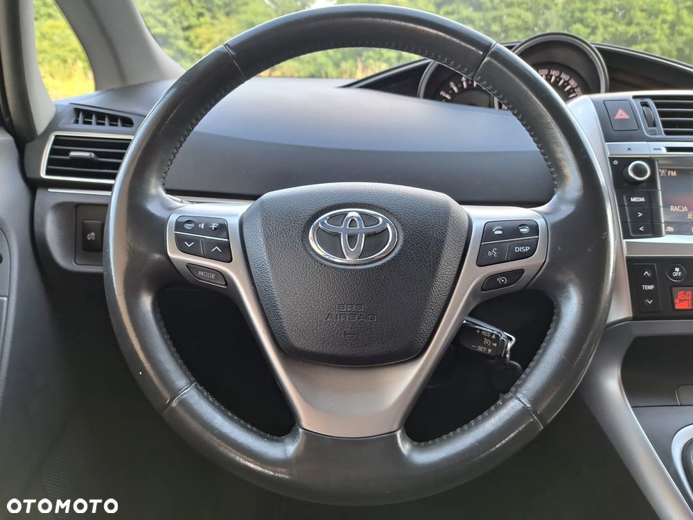 Toyota Verso - 29