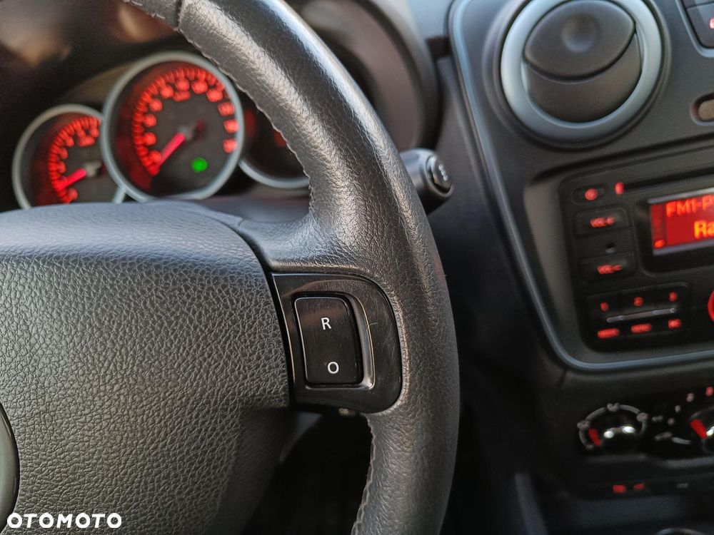 Dacia Dokker TCe 115 Stepway - 31