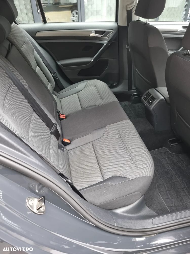 Volkswagen Golf 2.0 TDI BMT Comfortline - 12