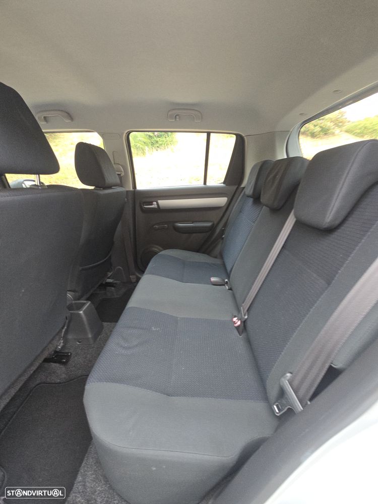 Suzuki Swift 1.3 DDiS GLX - 32