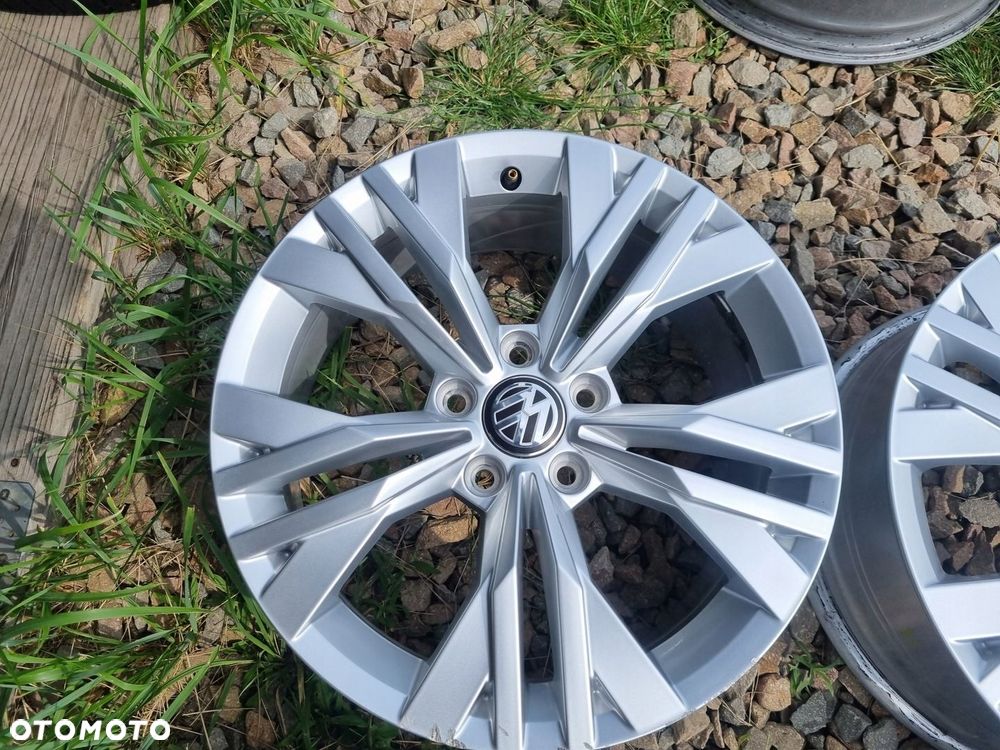 VW PASSAT B8 ALLTRACK,TIGUAN,AUDI,SEAT ALHAMBRA ,skoda alu 7x17 ET38 super - 5