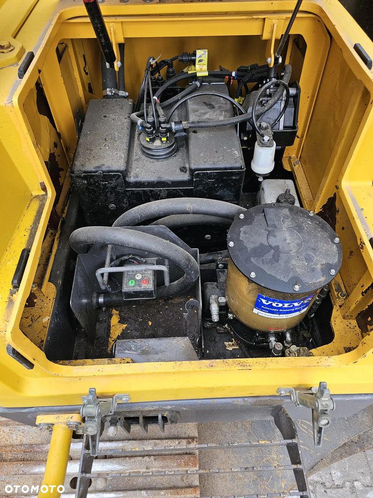 Volvo EC250EL - 17