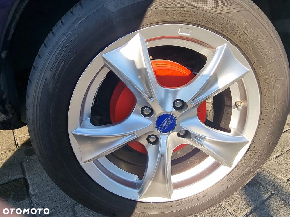 Ford Mondeo 2.0 Ghia - 32