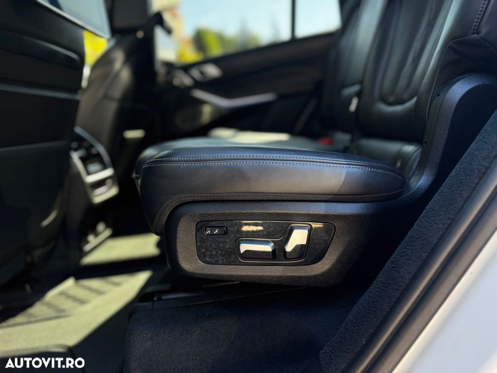 BMW X7 xDrive40i - 29