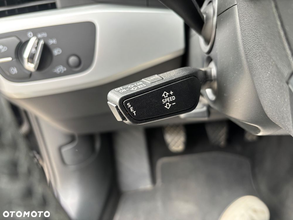 Audi A4 Avant 2.0 TDI - 22