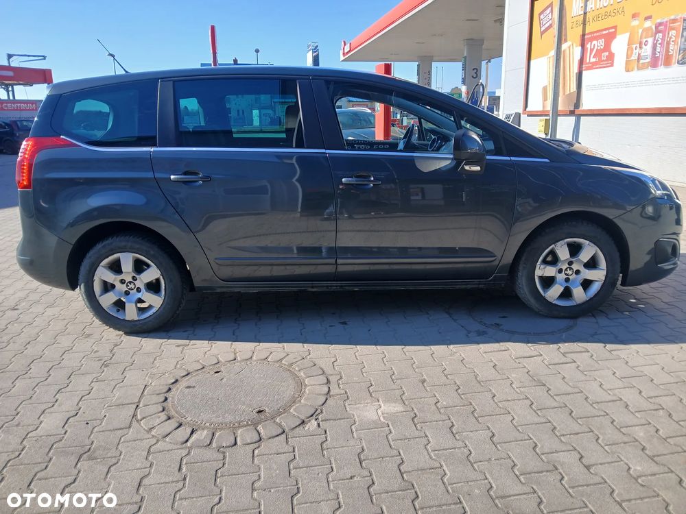 Peugeot 5008 - 2