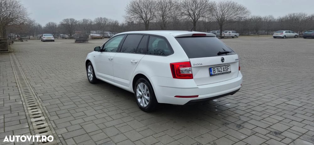 Skoda Octavia 2.0 TDI 4X4 Style - 3