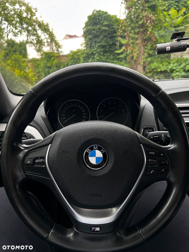 BMW Seria 1 116i - 12