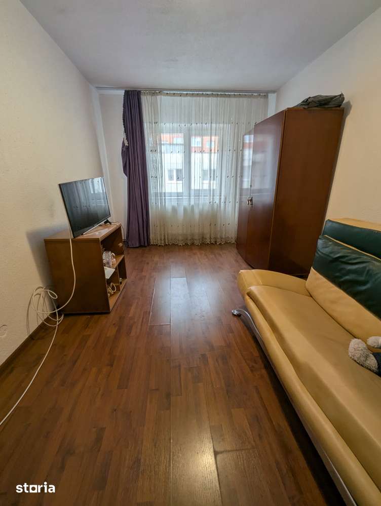 Apartament cu 3 camere in Astra — fotografia 3