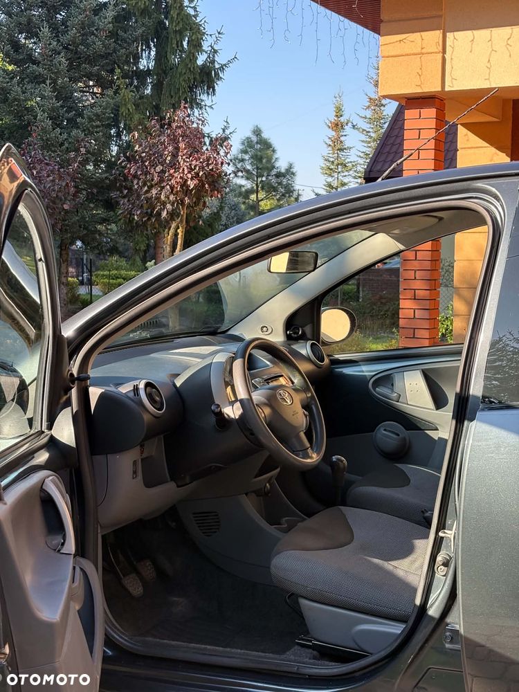 Toyota Aygo - 19