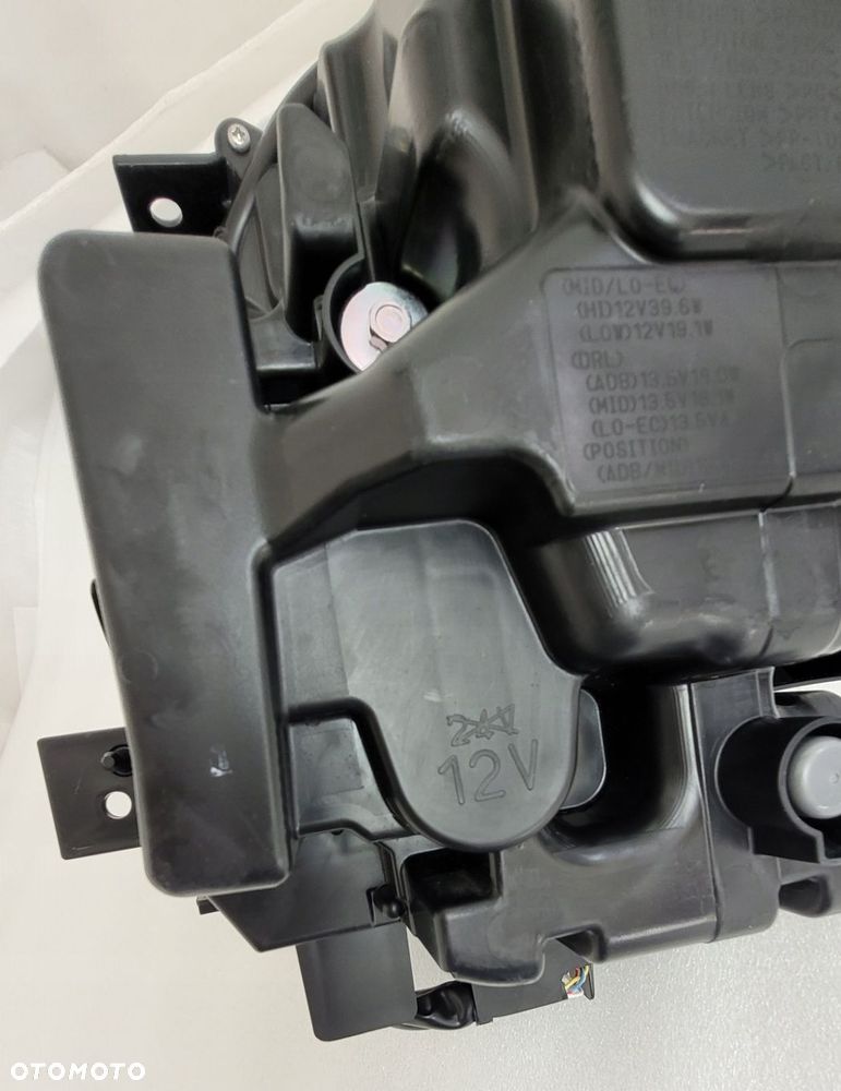 LAMPA PRAWA PRZÓD FULL LED 14 PIN MAZDA CX-60 2022- - 14