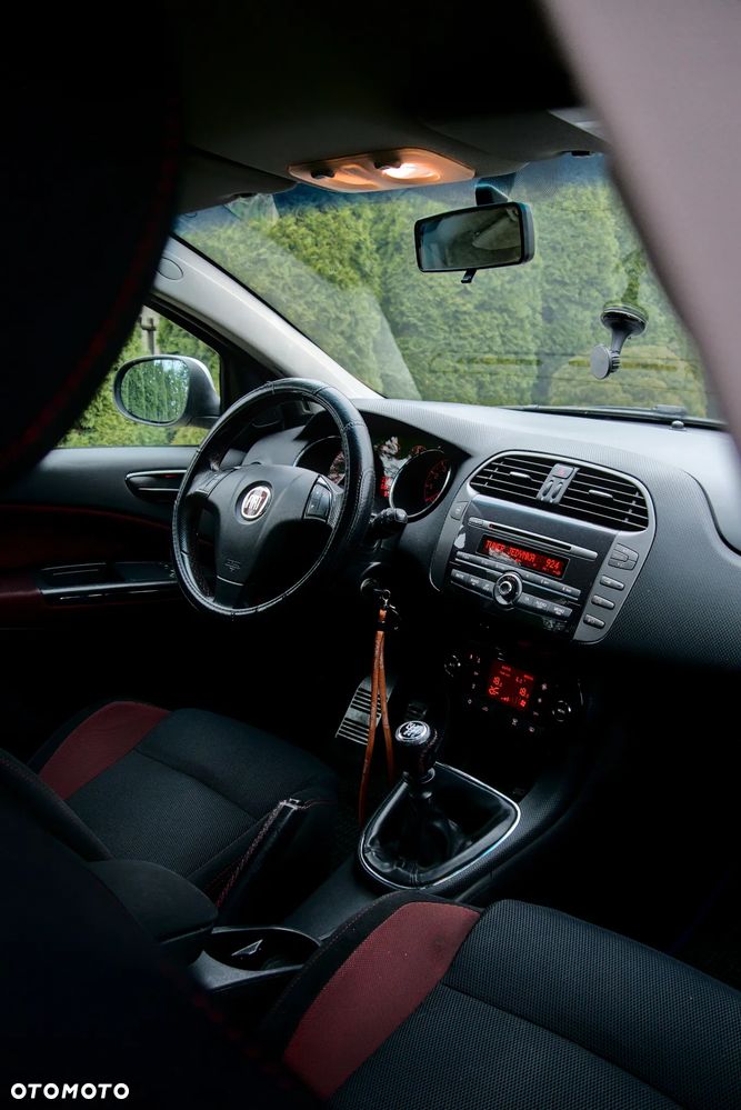 Fiat Bravo 1.4 T-JET 16V Dynamic - 17