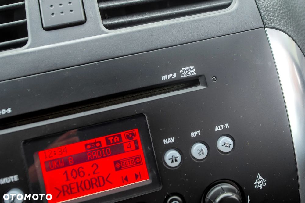 Suzuki SX4 1.6 GS / Premium - 31