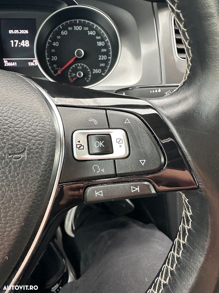 Volkswagen Golf - 13
