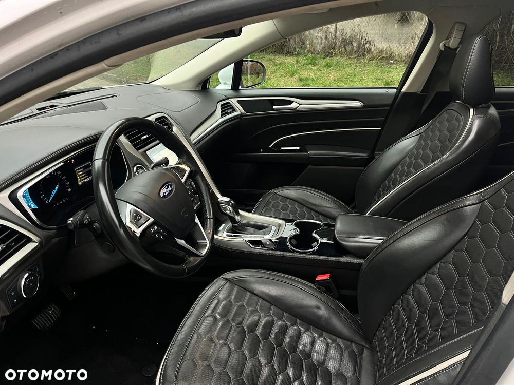 Ford Mondeo 2.0 Hybrid Vignale - 10