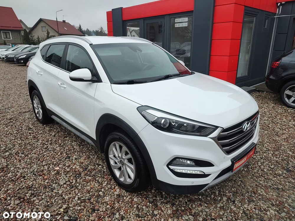 Hyundai Tucson 2.0 CRDI BlueDrive Style 2WD - 17