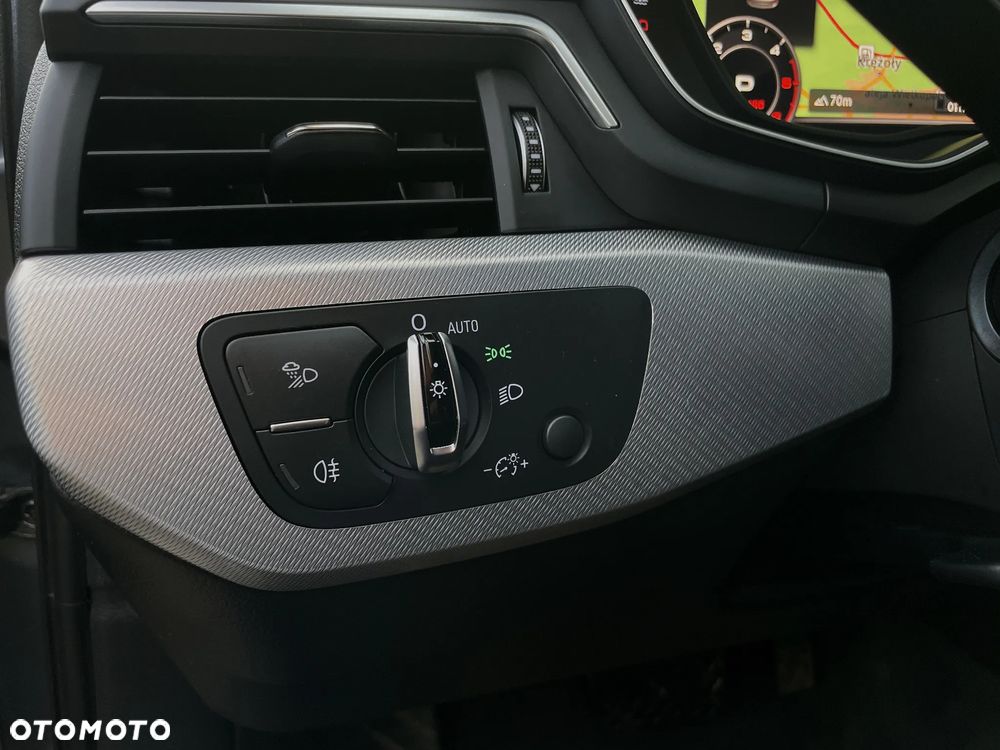 Audi A4 Avant 2.0 TDI ultra S tronic sport - 36