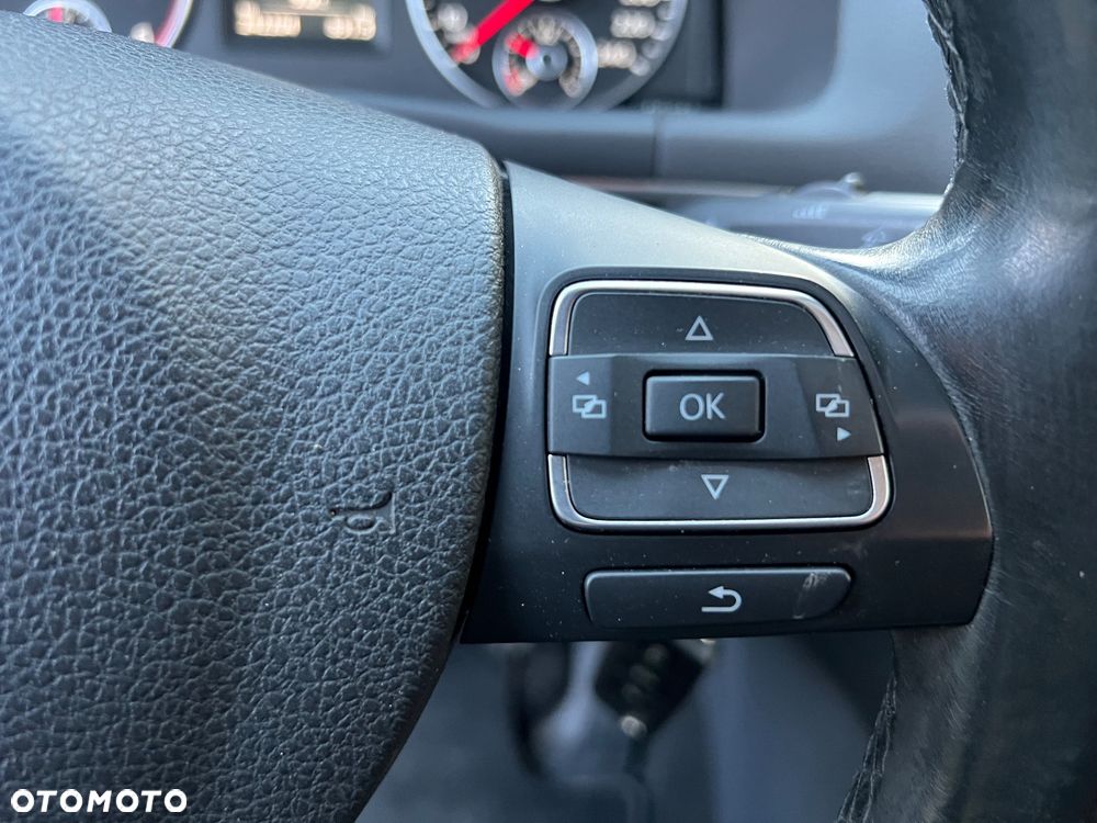 Volkswagen Touran 1.6 TDI DPF BlueMotion Technology Highline - 13