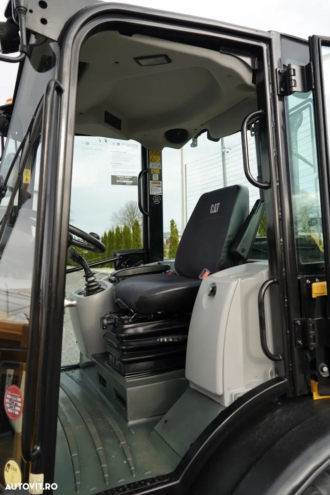 Cat 906M / ÎNCĂRCĂTOR PE ROȚI / 2019 / CUPĂ CU FALCI / - 28