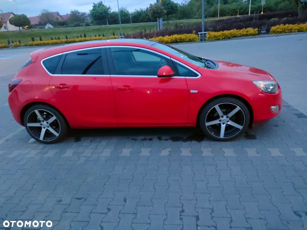 Opel Astra - 1