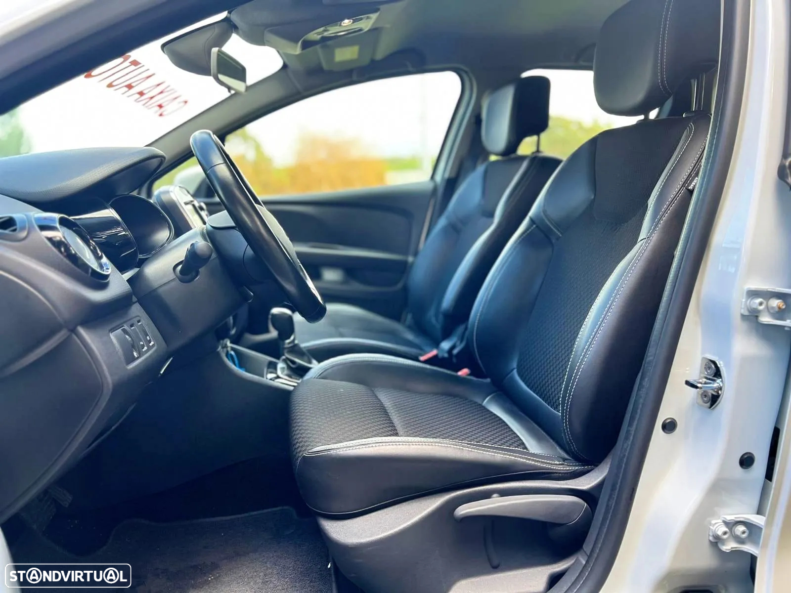 Renault Clio Sport Tourer 1.5 dCi Limited EDC - 10