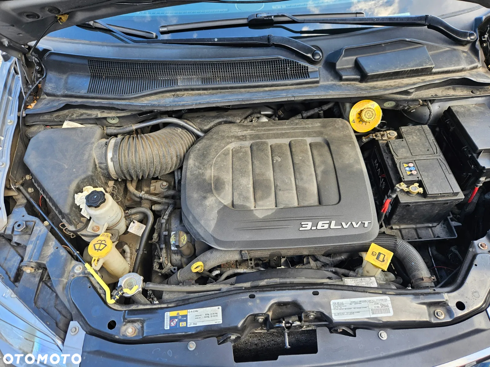 Chrysler Town & Country - 12
