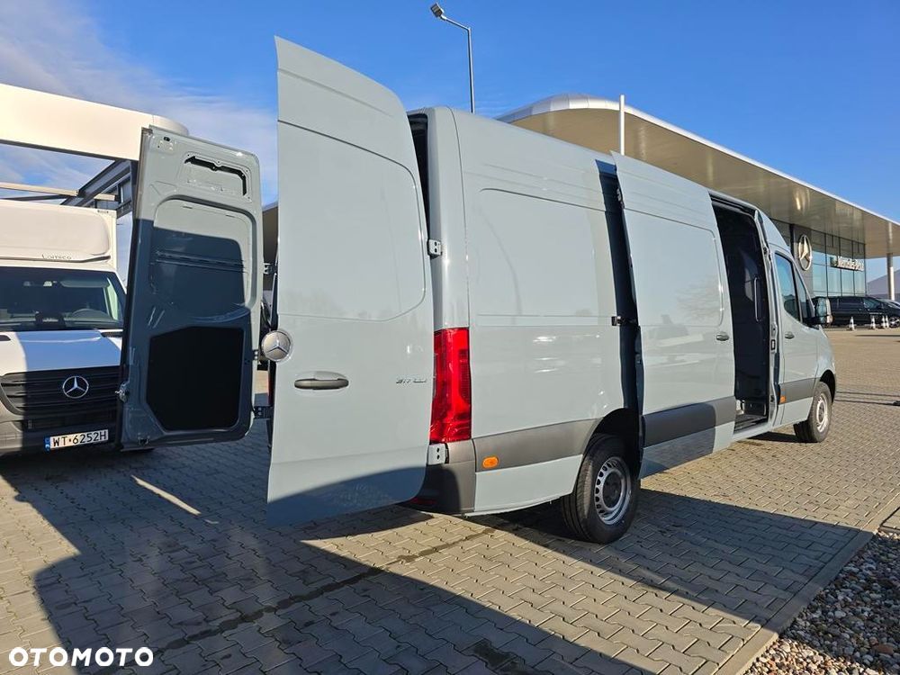 Mercedes-Benz Sprinter 317 CDI Long BASE 9G-Tronic - 8