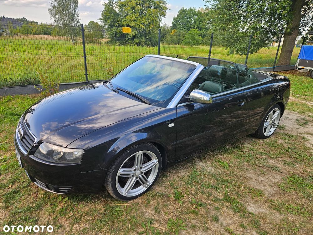 Audi A4 Cabrio 2.4 - 35