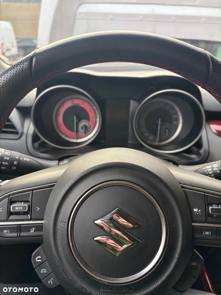Suzuki Swift - 8