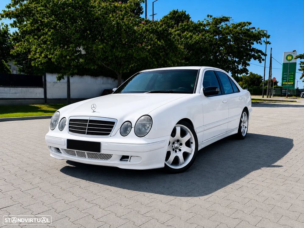 Mercedes-Benz E 220 CDI Avantgarde - 3