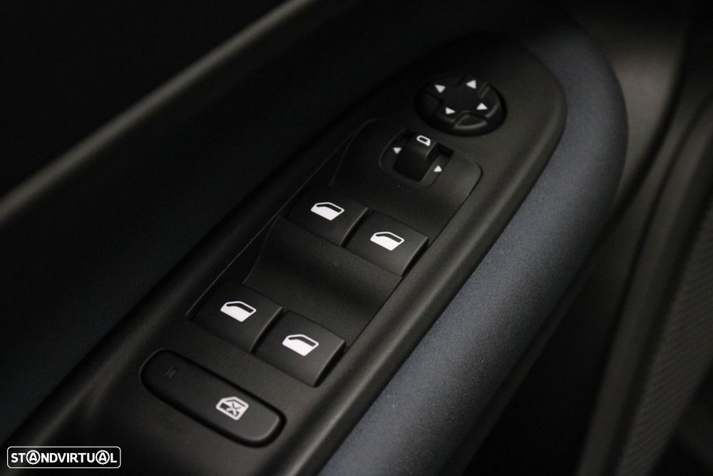 Alfa Romeo Junior Elletrica 50 kWh - 27