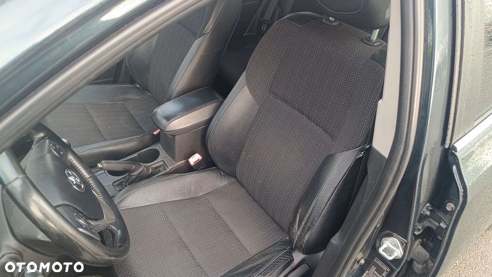 Toyota Auris 2.0 D-4D Premium - 20