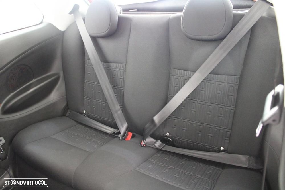 Fiat 500e 42kWh Red - 13