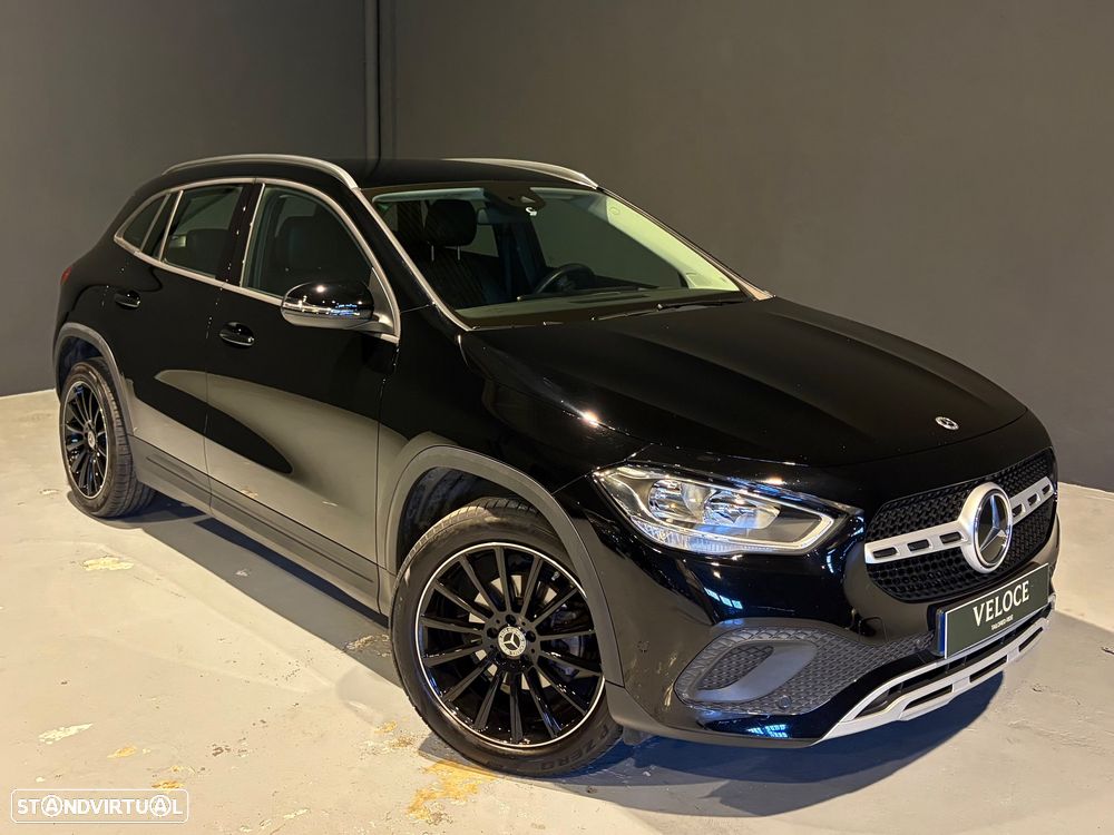 Mercedes-Benz GLA 180 7G-DCT - 3