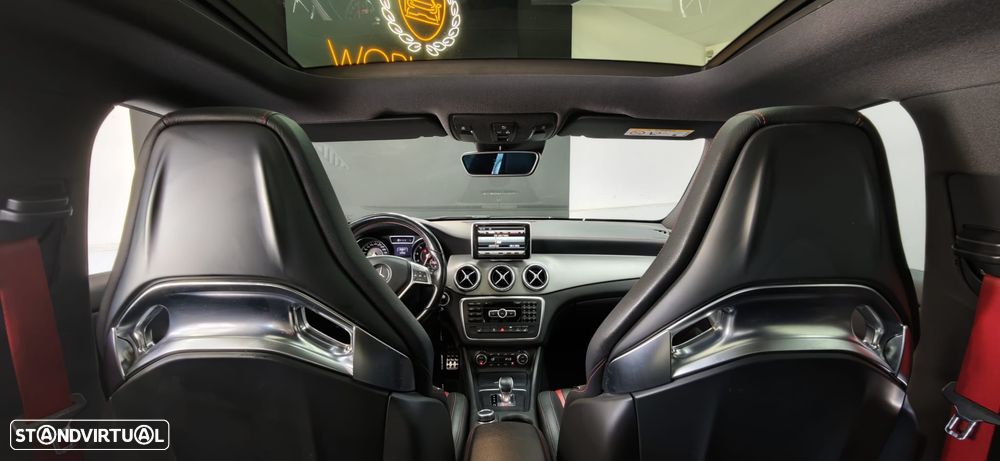 Mercedes-Benz CLA 45 AMG 4Matic 7G-DCT - 34