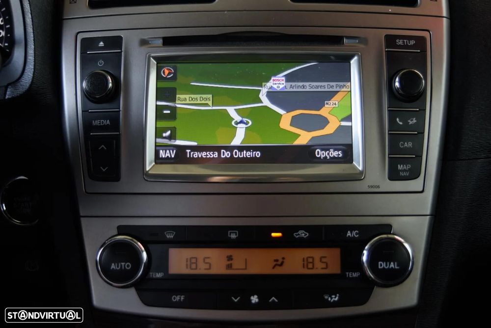 Toyota Avensis SD 2.0 D-4D Exclusive - 38