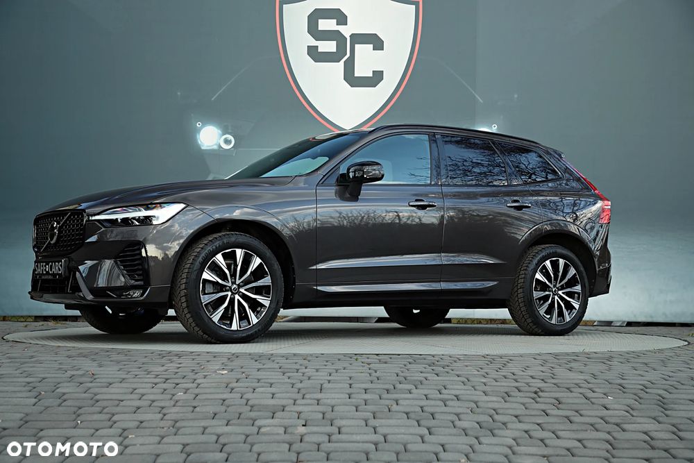 Volvo XC 60 B5 B AWD Plus Dark - 5