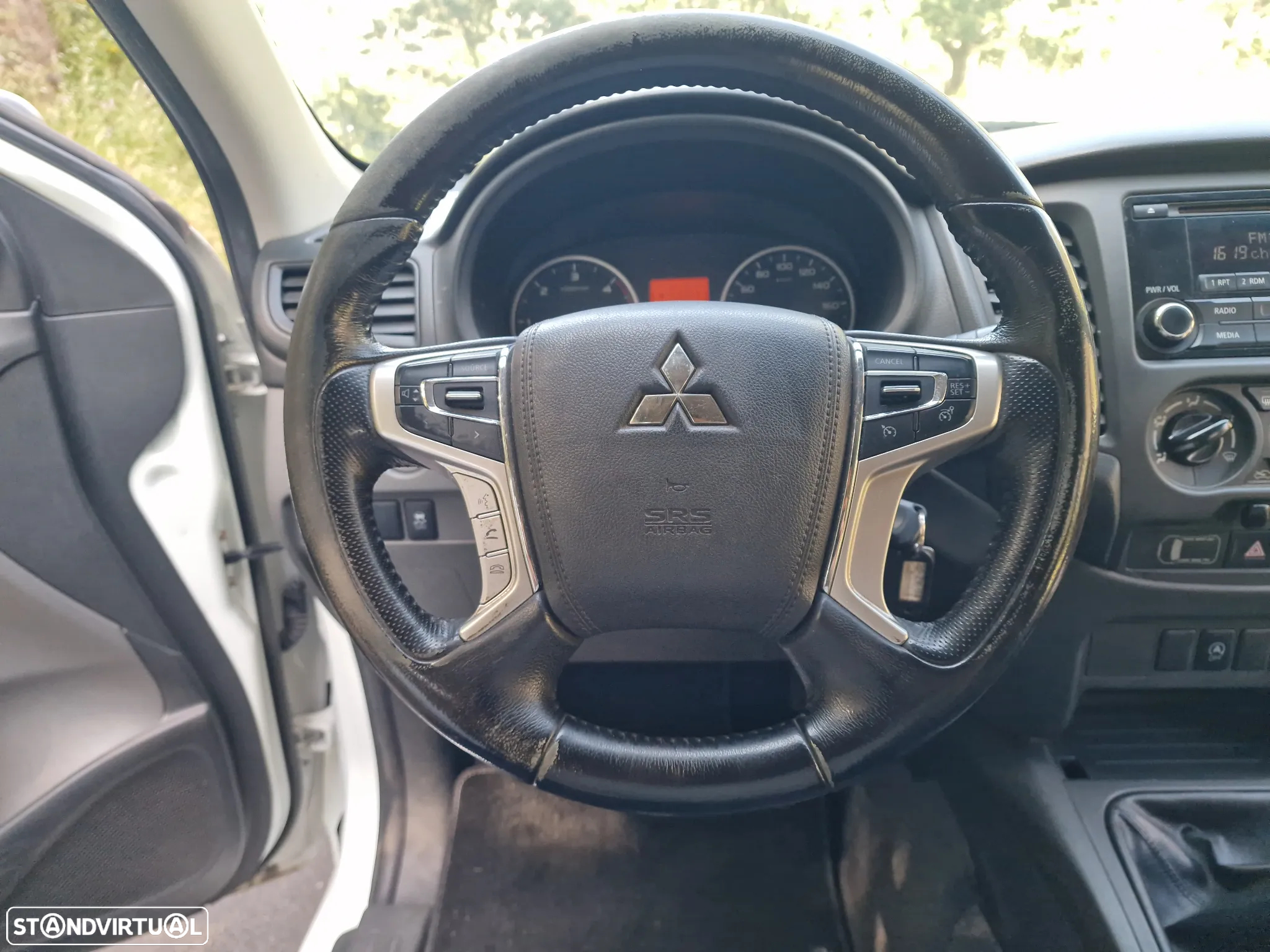 Mitsubishi L200 - 52