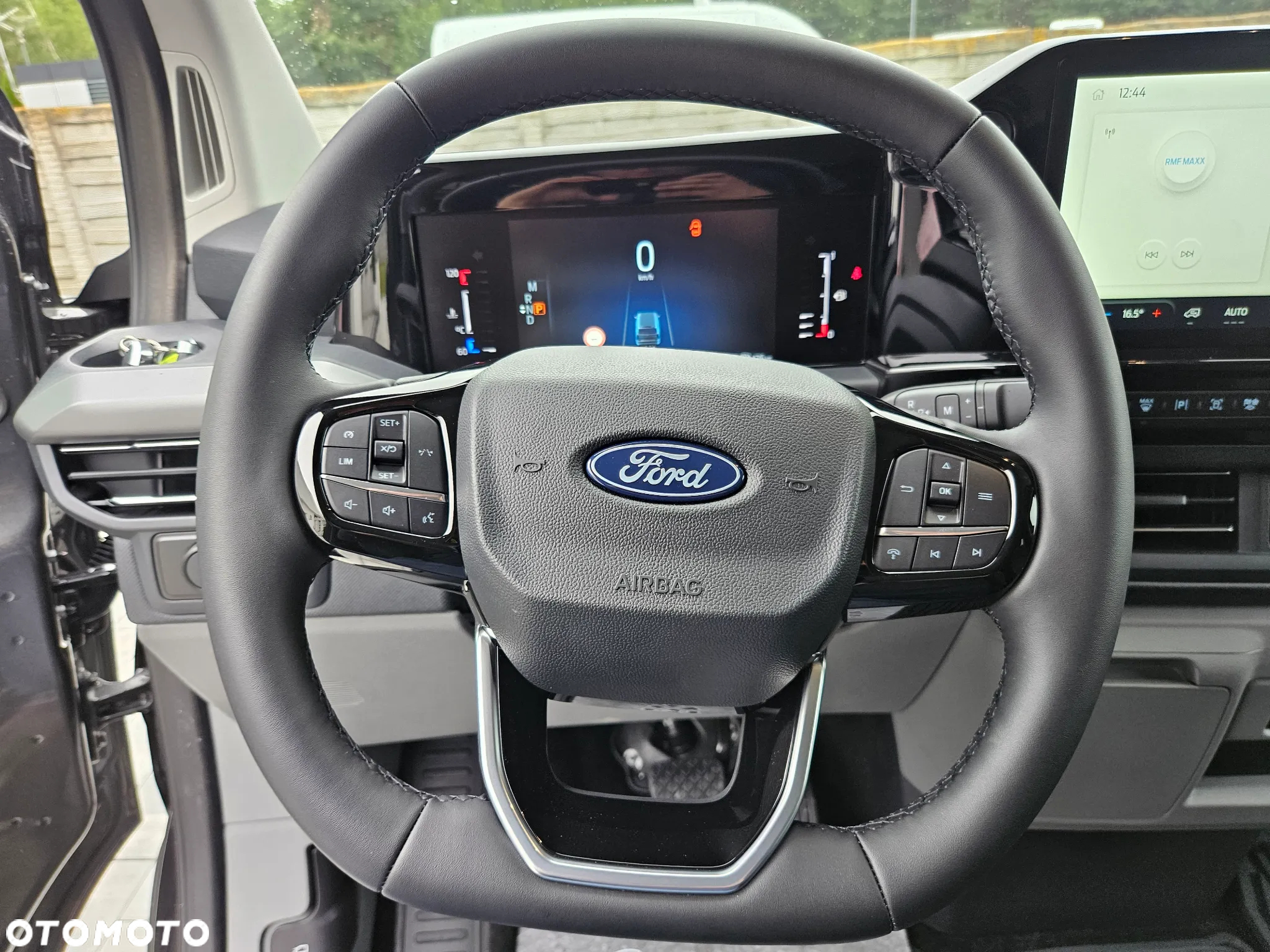 Ford Tourneo Custom 2.0 EcoBlue L2 Titanium SelectShift - 25