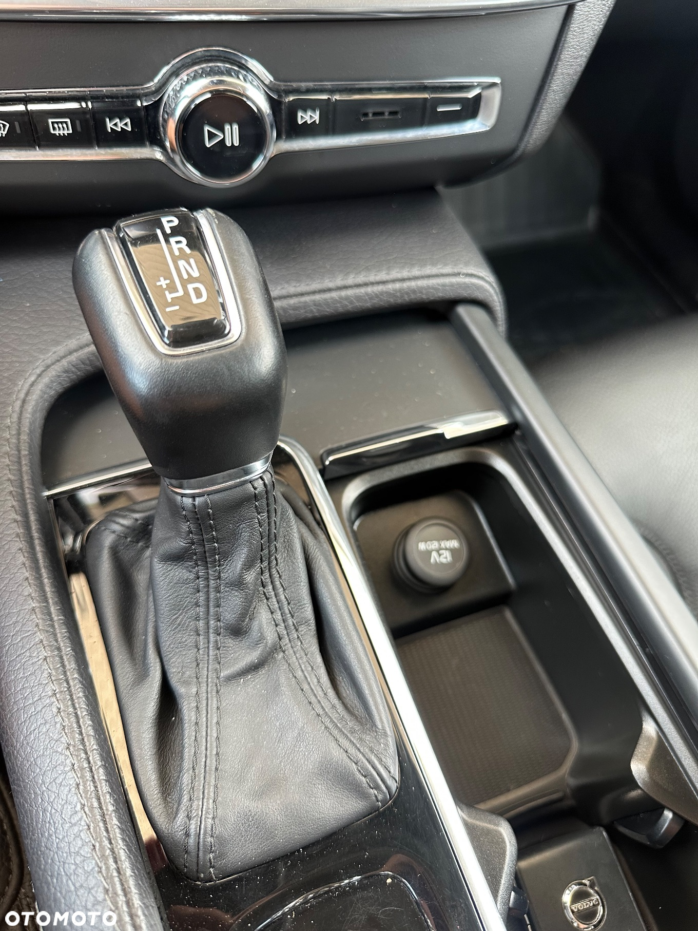 Volvo V90 D4 Geartronic Momentum - 11