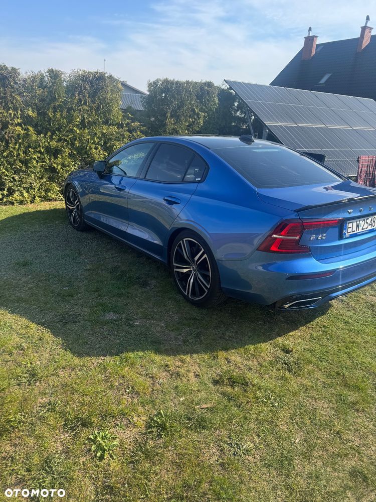 Volvo S60 T5 AWD R-Design - 8