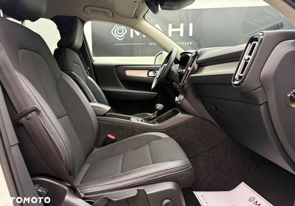 Volvo XC 40 T3 Momentum - 18