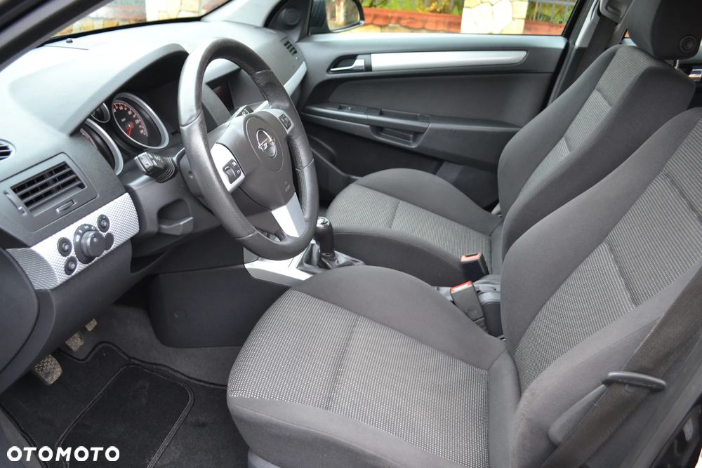 Opel Astra - 14
