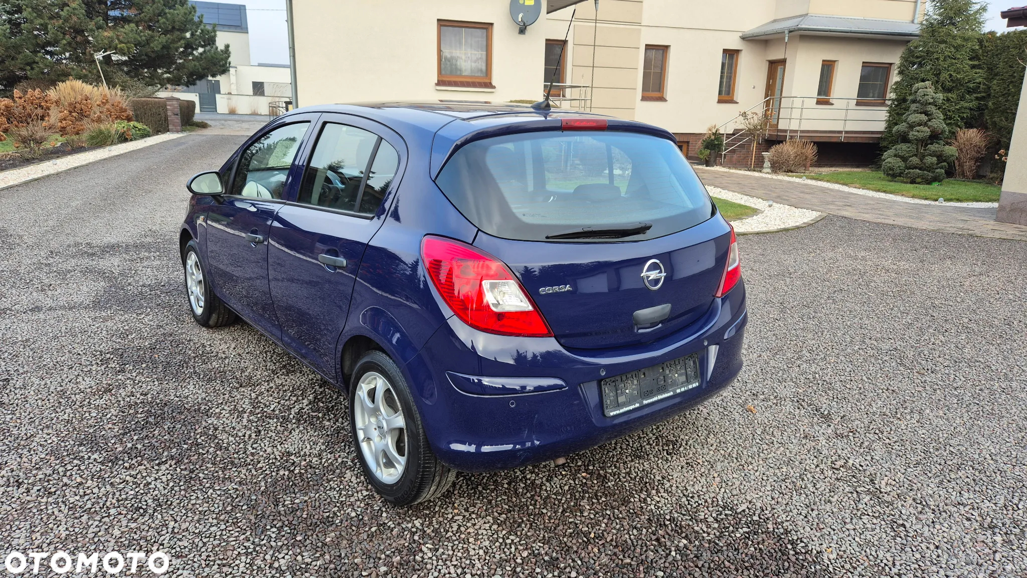 Opel Corsa 1.4 16V Edition - 4