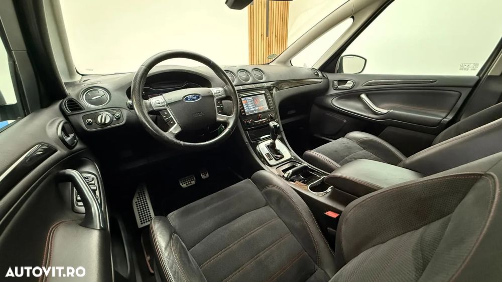 Ford S-Max 2.0 EcoBoost Powershift Titanium - 30