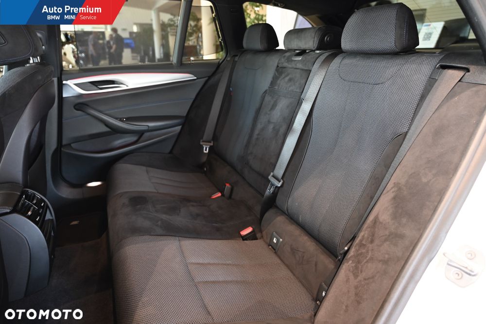 BMW Seria 5 530i xDrive M Sport sport - 13