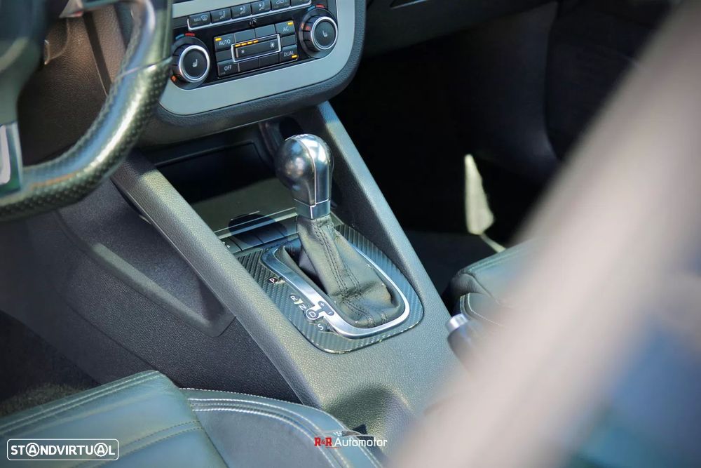 VW Scirocco 2.0 TDI Sport DSG - 13