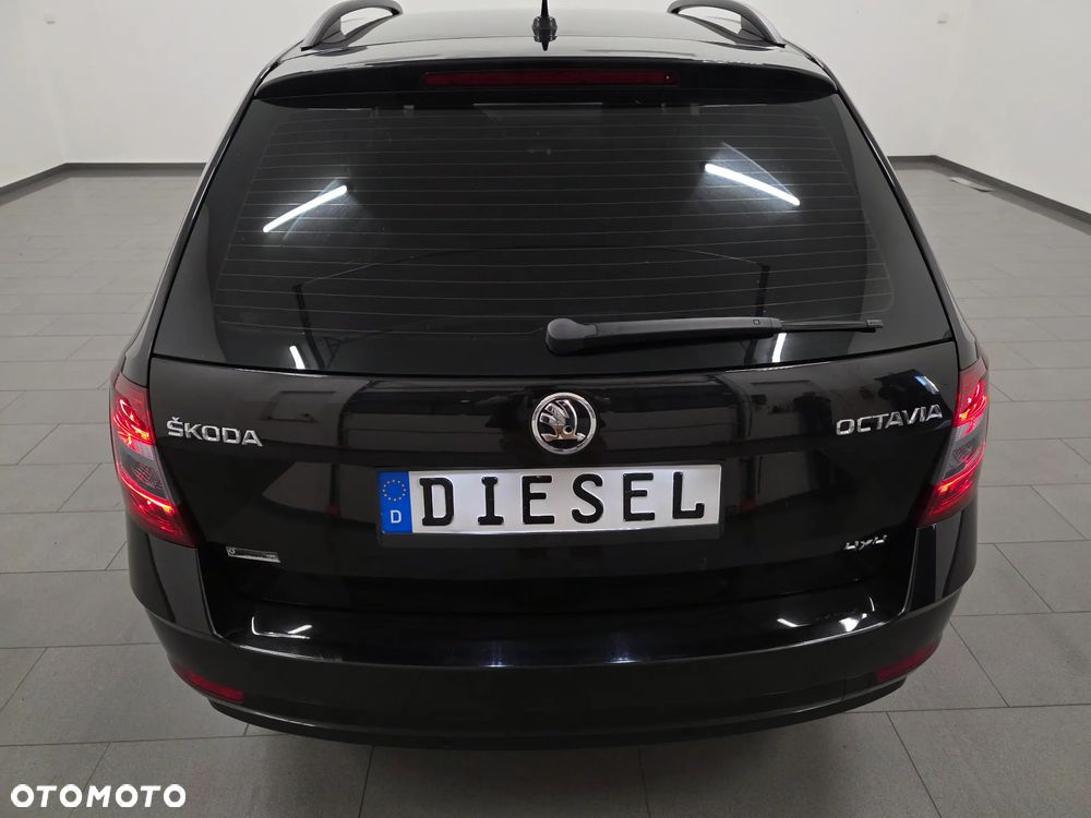 Skoda Octavia 2.0 TDI SCR 4x4 Style DSG - 37